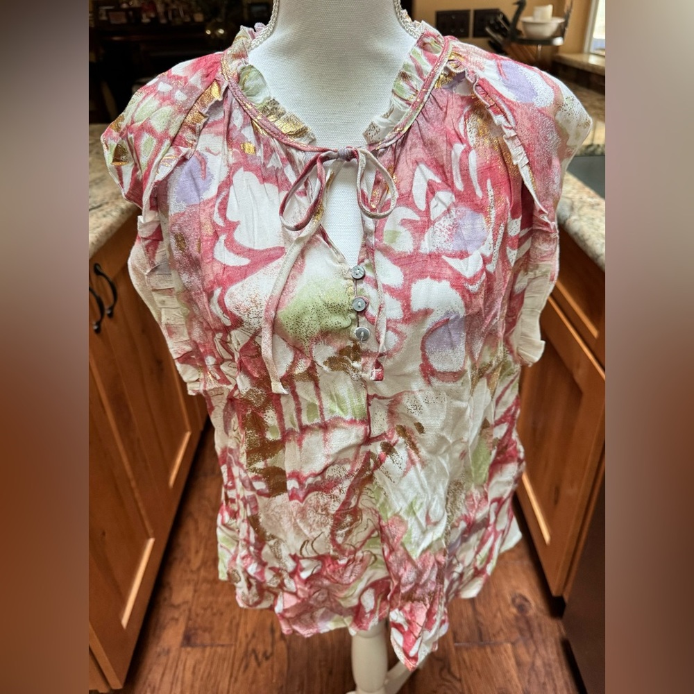 Beautiful Harve Benard  blouse